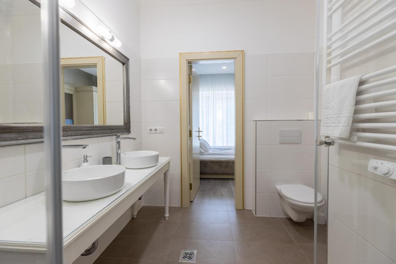 Degenfeld Kastély Tóparti Vendégház Teglas Exterior foto